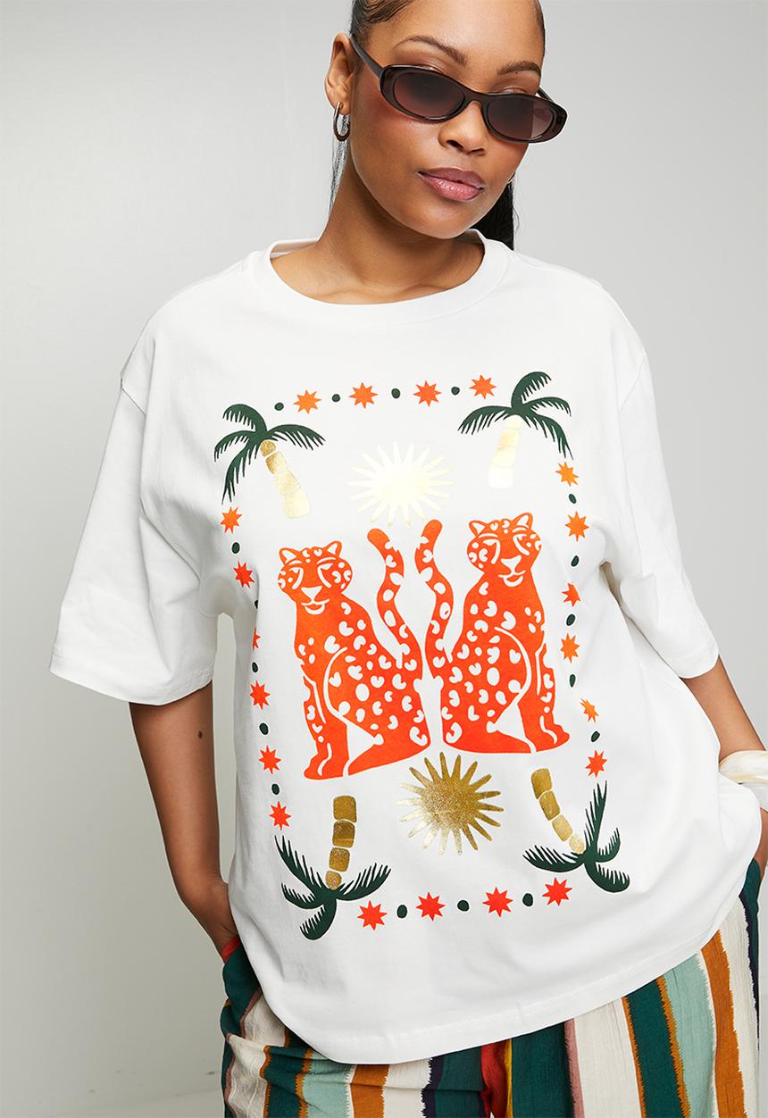 Me&B - Plus Statement Tee With Moroccan Cheetah - White