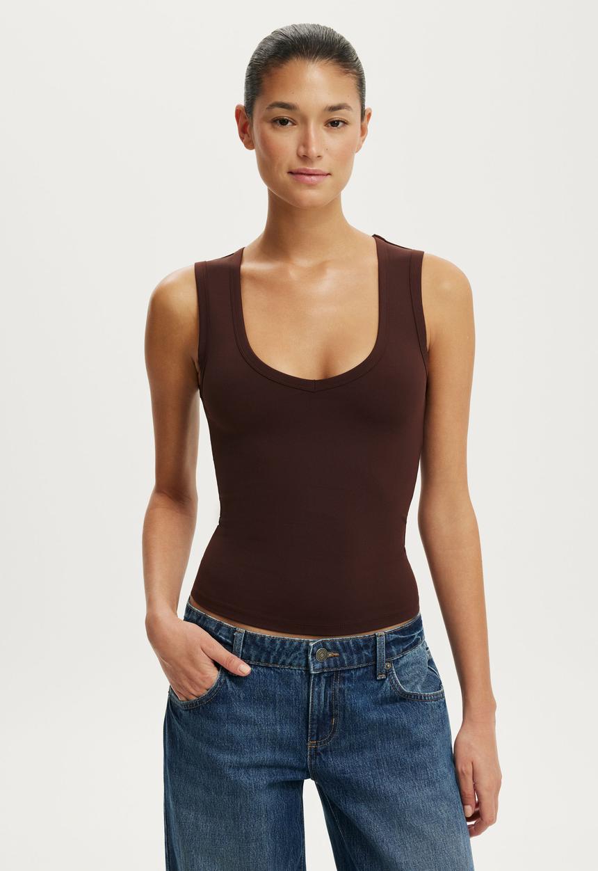 Cotton On - Hold Me V Neck Tank - Dark Oak