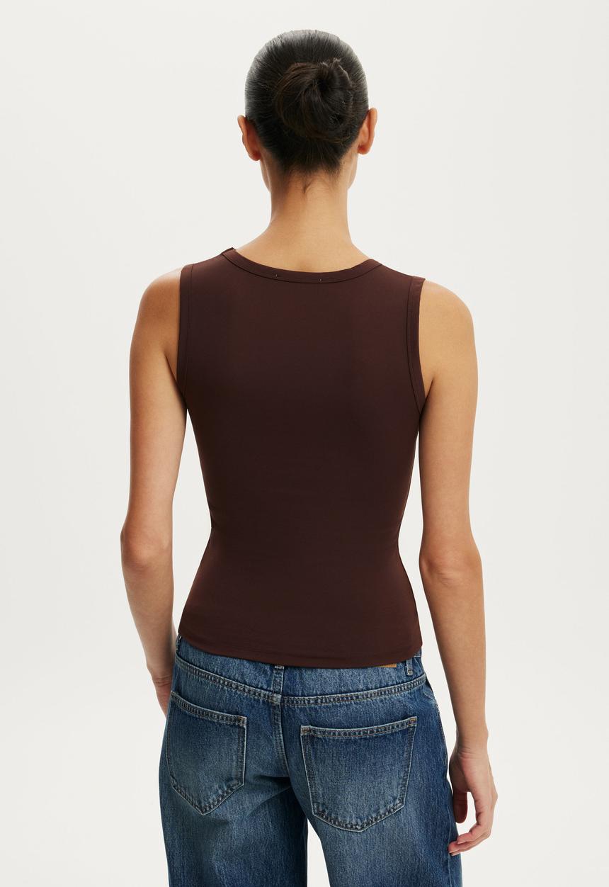 Cotton On - Hold Me V Neck Tank - Dark Oak