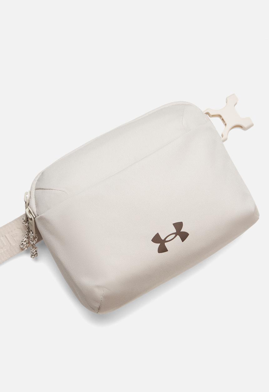 Under Armour - Essential Waistbag - Vanilla