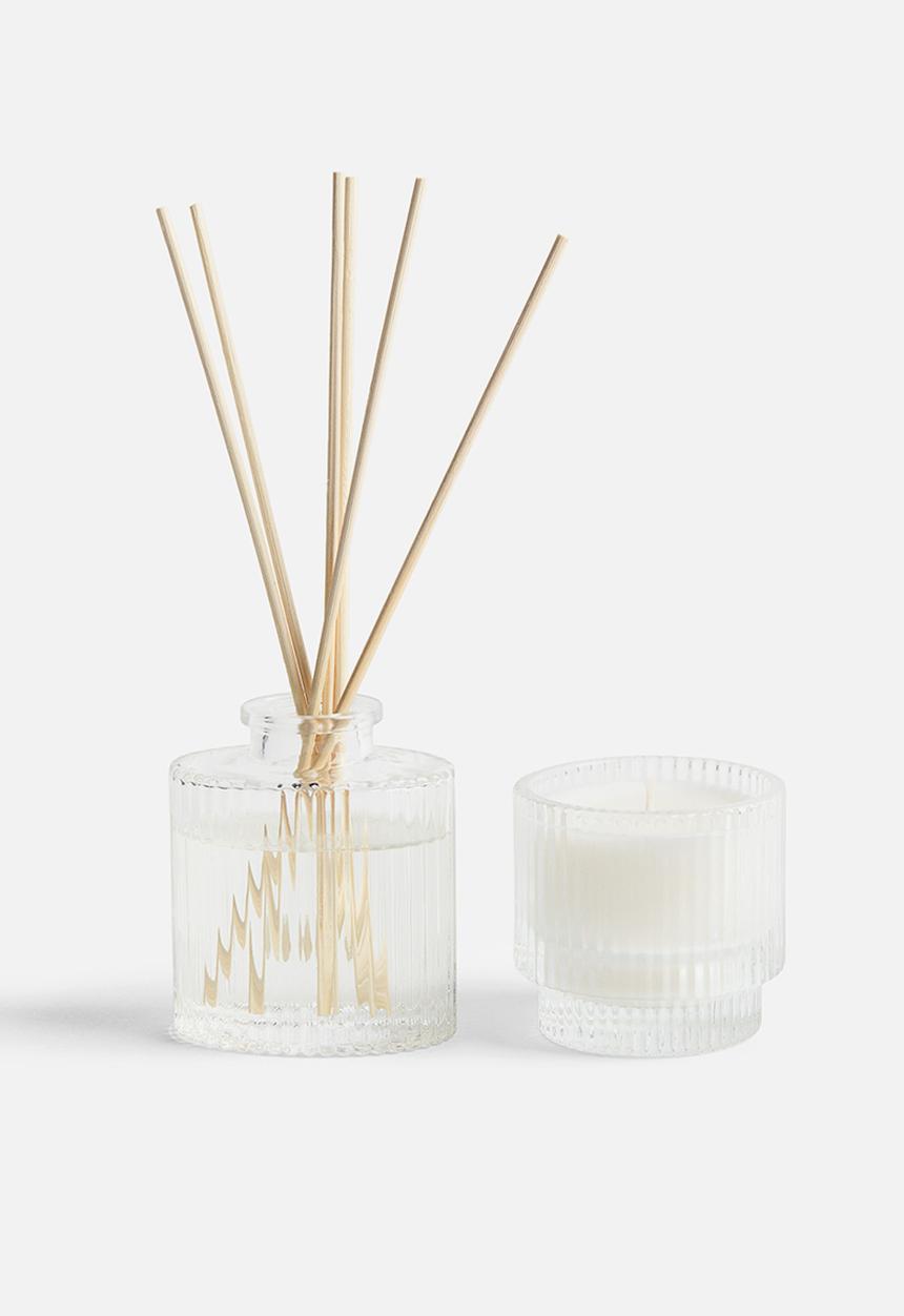 H&M - Scented candle - lily of the valley
