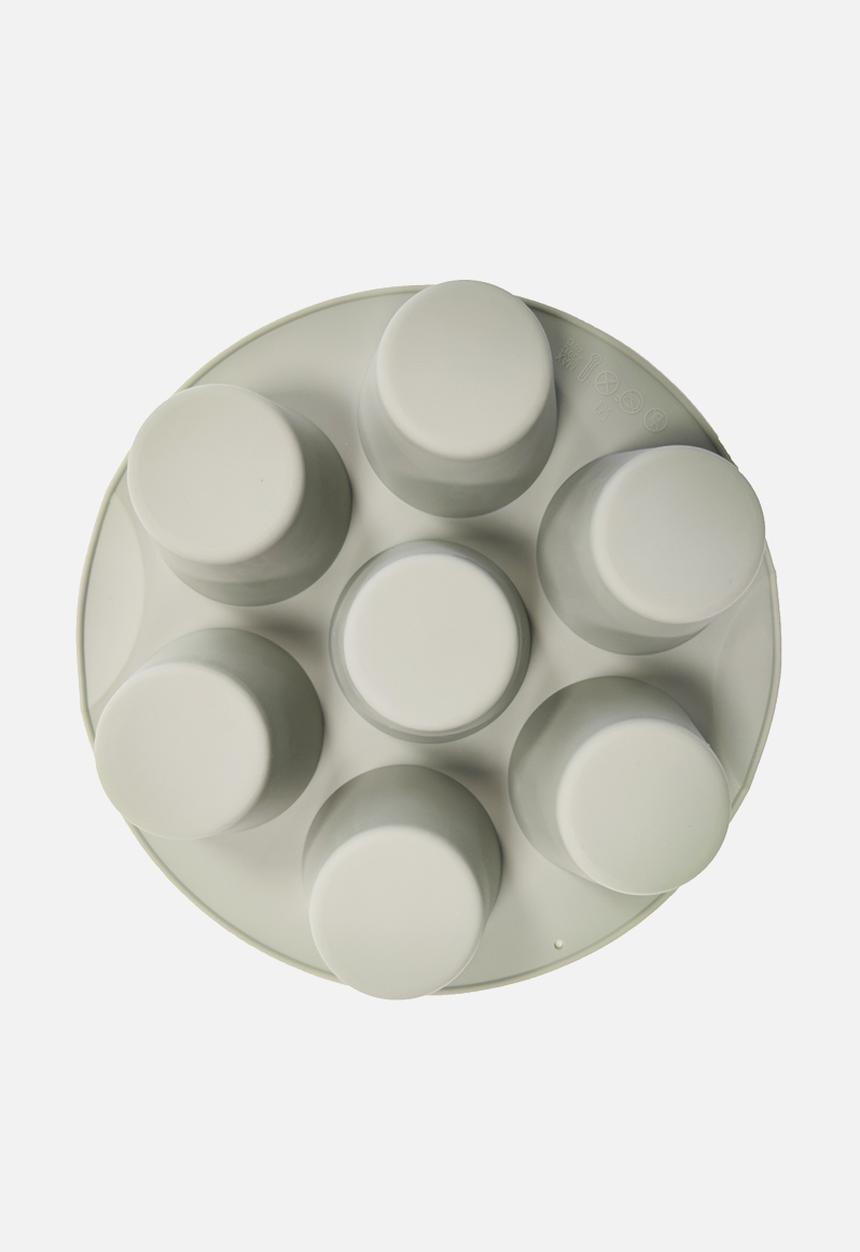 Home Classix - Home Classix Silicone 7-Round Cupcake tray - medium green