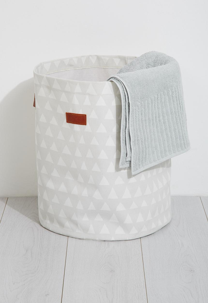 Love Milo - Triangle laundry basket