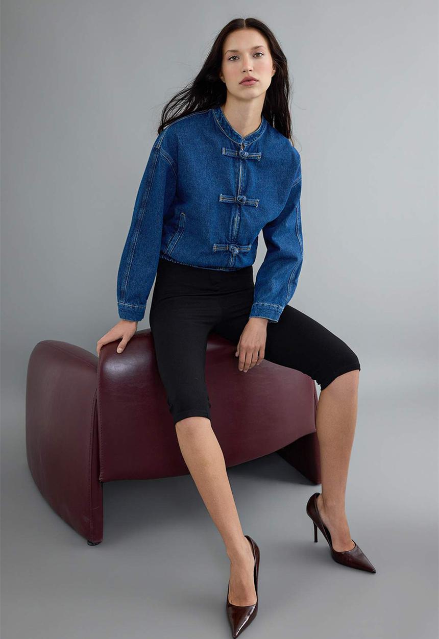 Trendyol - Button and Elastic Waist Denim Jacket - Blue