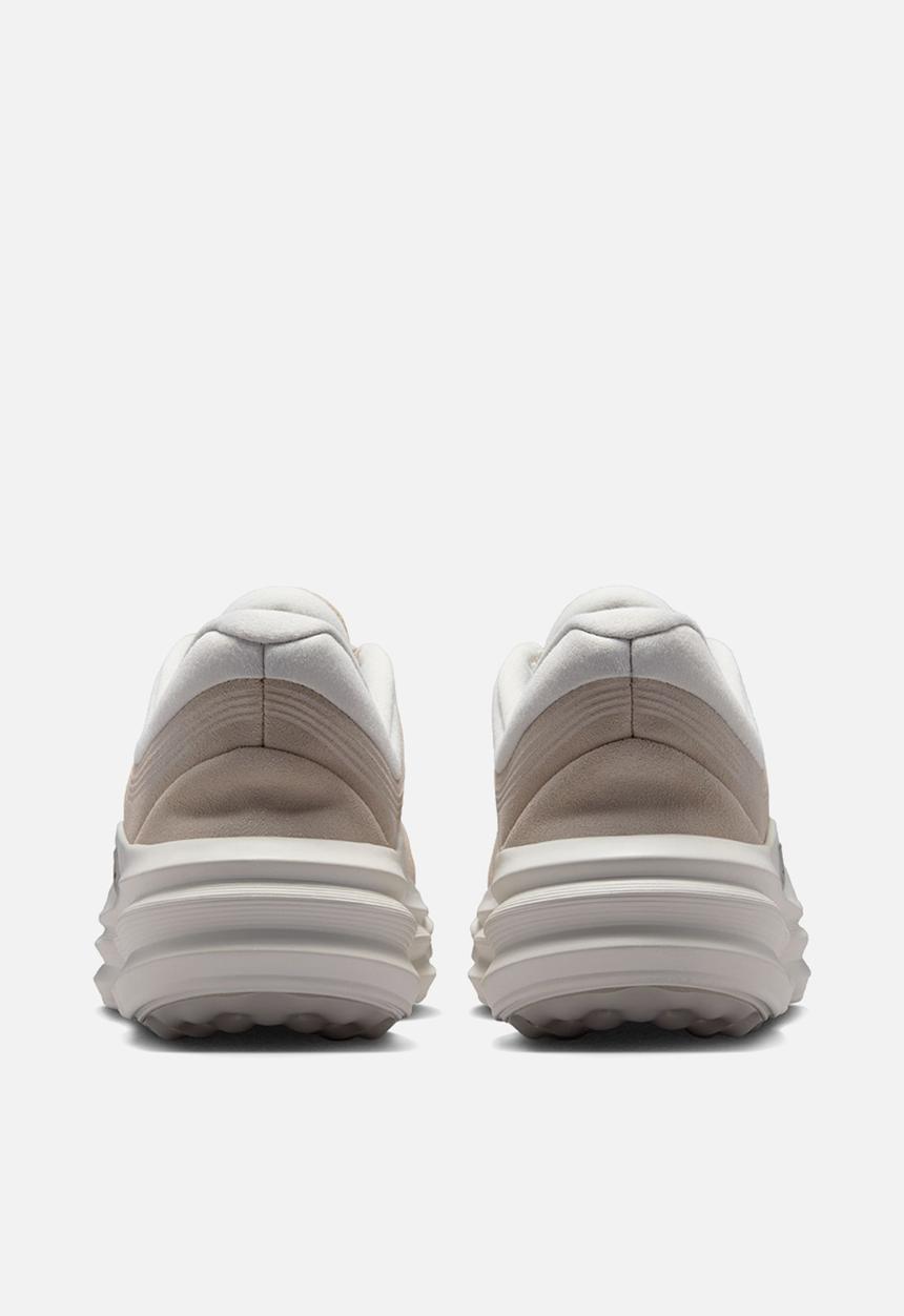 Nike - NIKE 24.7 SNEAKER