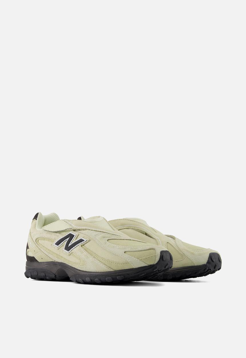 New Balance  - 204V - light brown