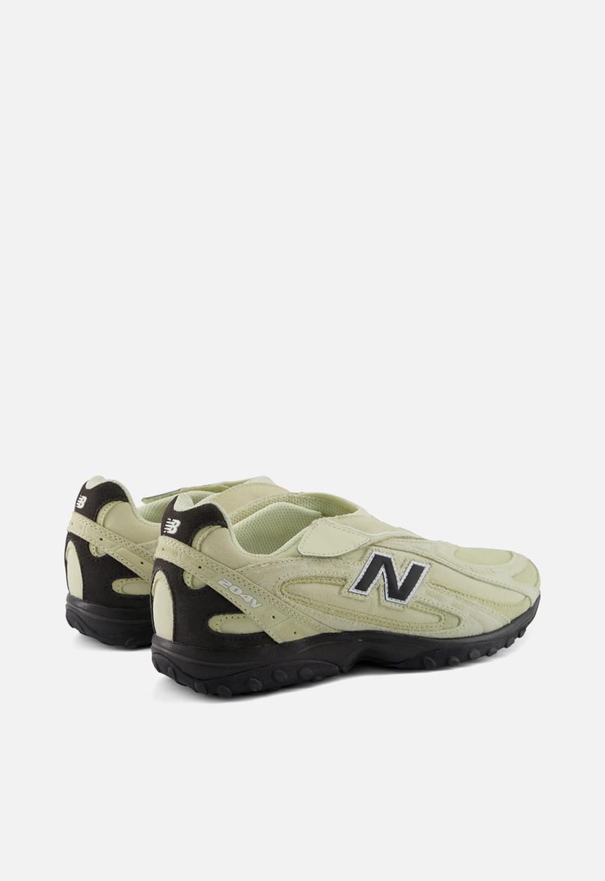 New Balance  - 204V - light brown
