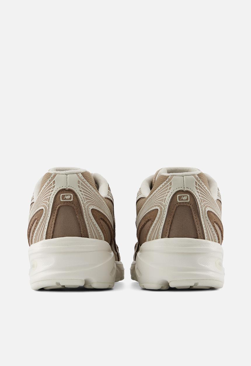 New Balance  - 740 - brown