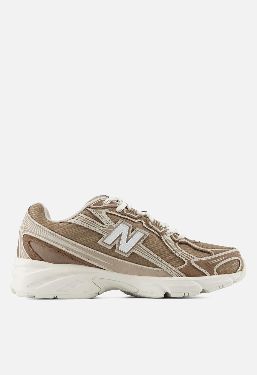 New Balance  - 740 - brown