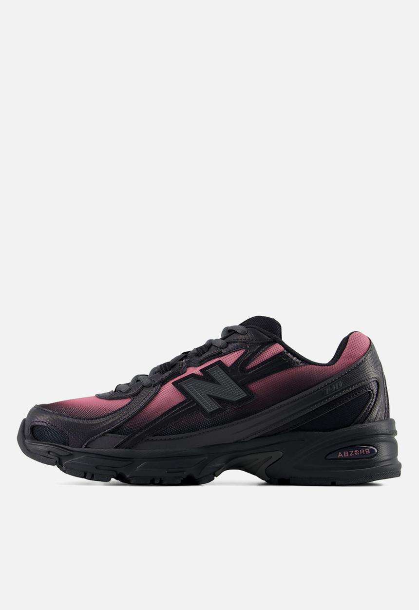 New Balance  - 740 - black