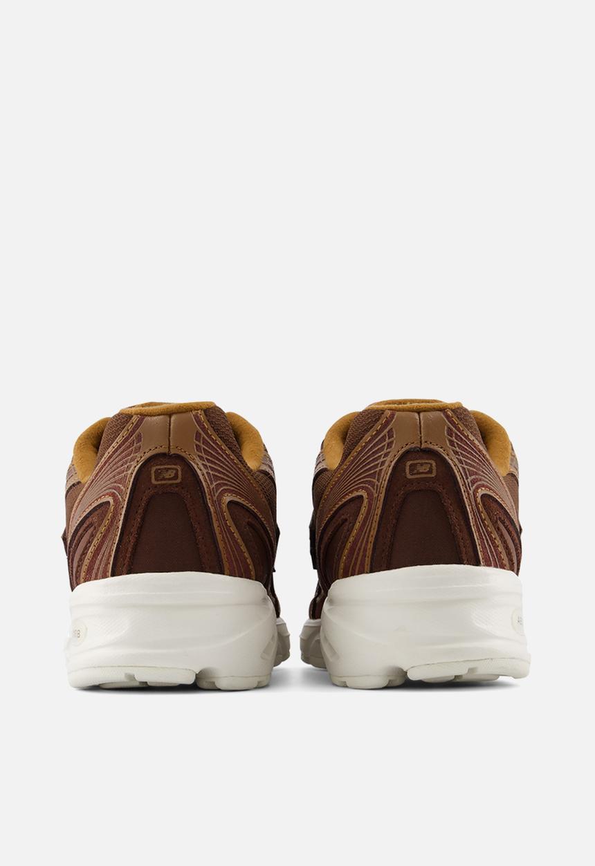 New Balance  - 740 - brown