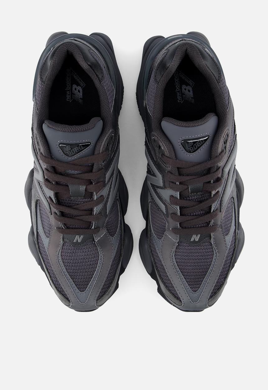New Balance  - 9060