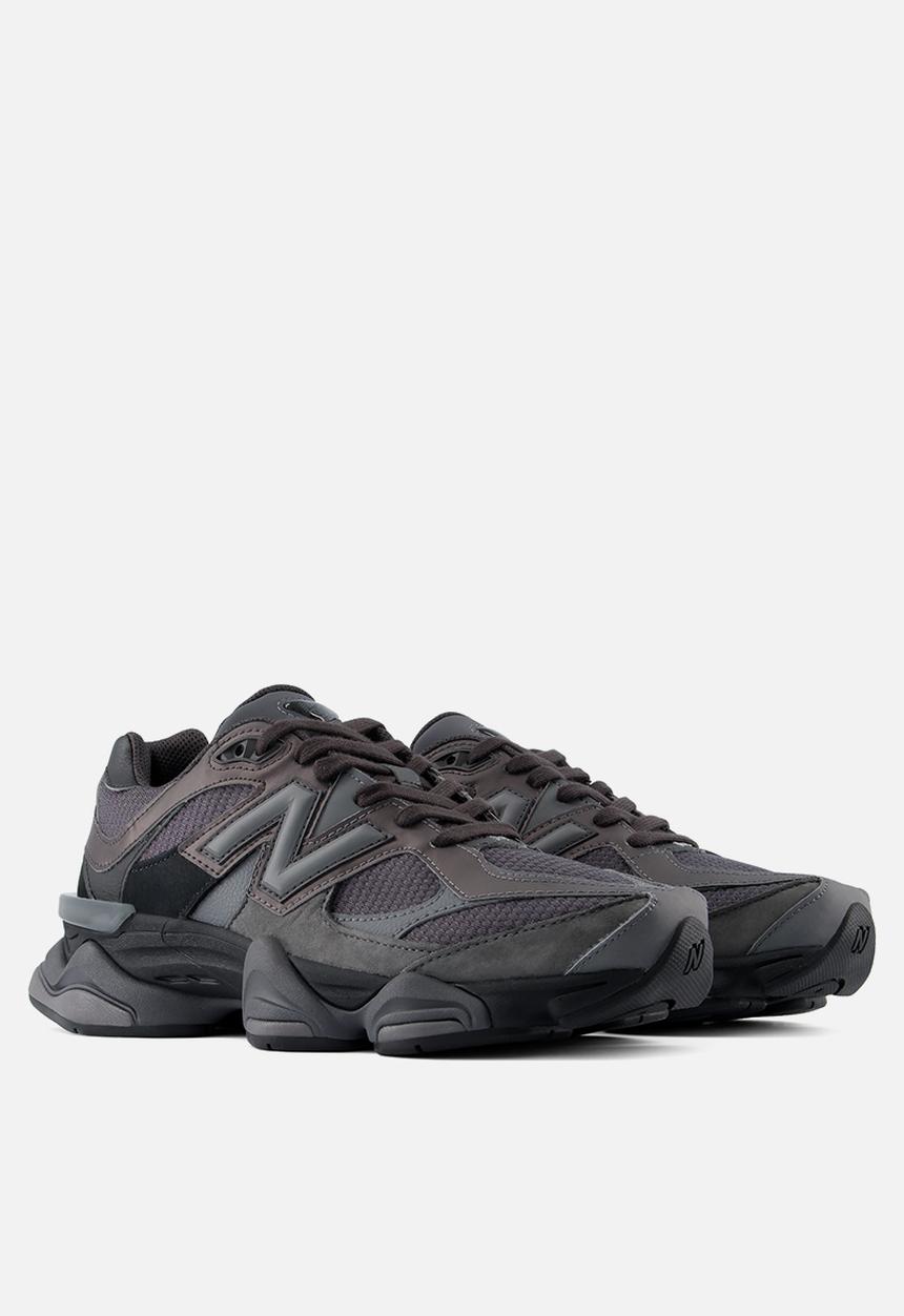 New Balance  - 9060