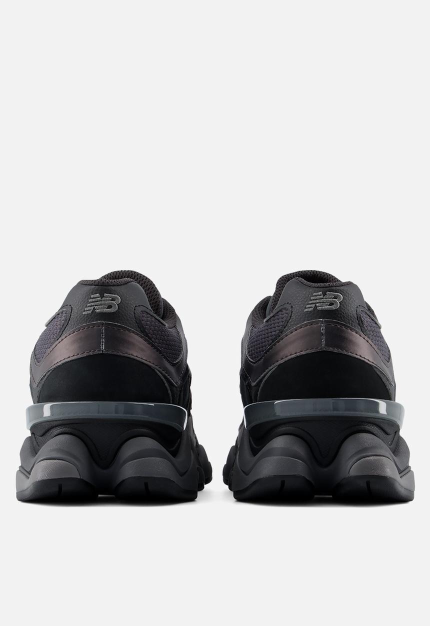 New Balance  - 9060