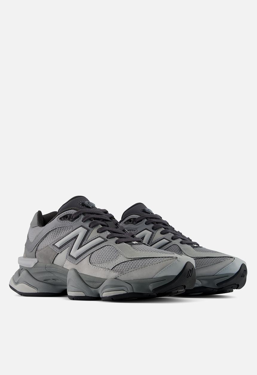 New Balance  - 9060