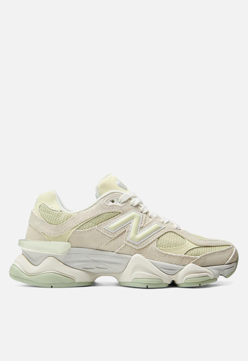 New Balance  - 9060