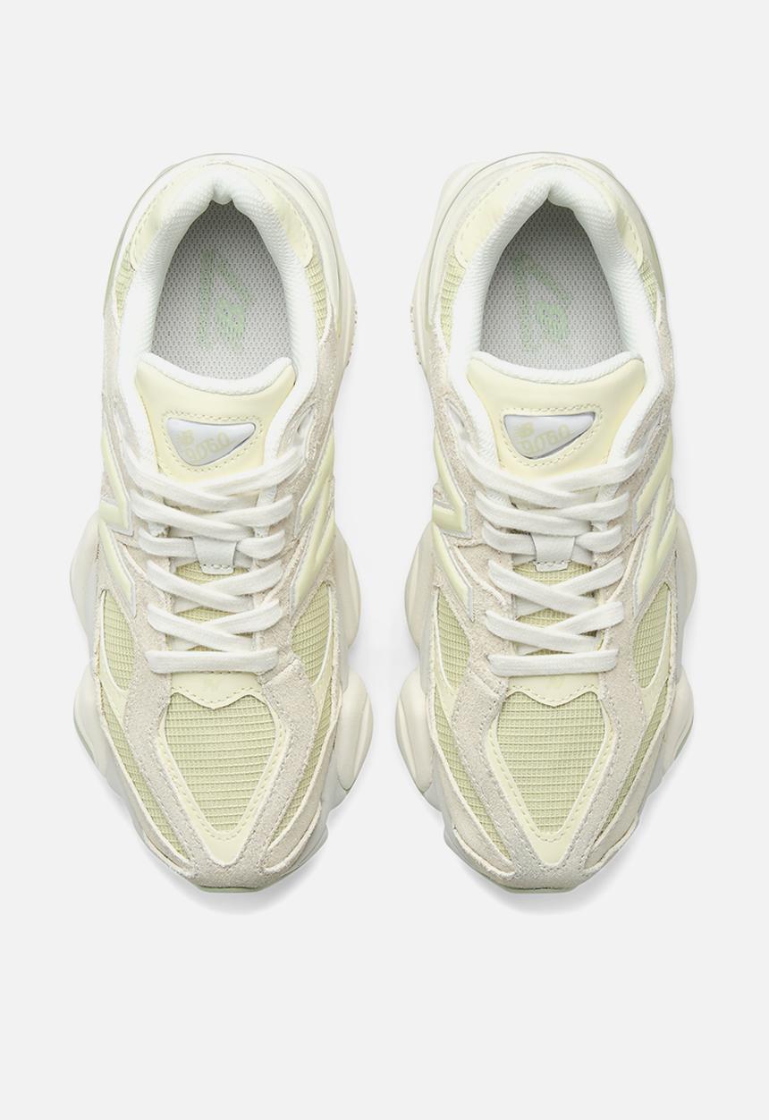 New Balance  - 9060