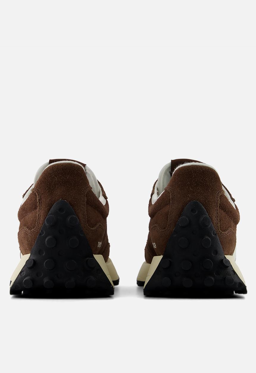 New Balance  - 327