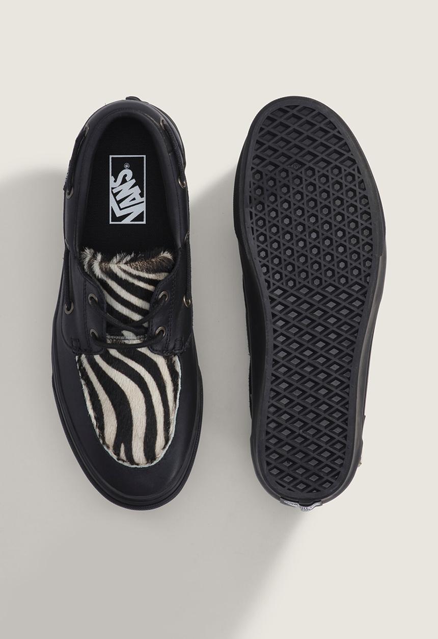 Vans - 2-Eyelet Boat Shoe - Pony Hair Black