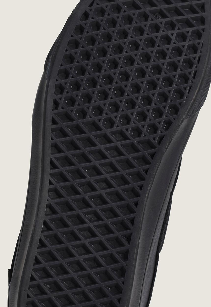 Vans - 2-Eyelet Boat Shoe - Pony Hair Black