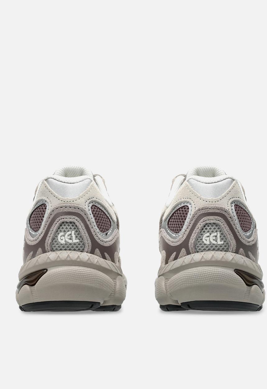 ASICS - Gel - nyc gs - cocoa powder/cream