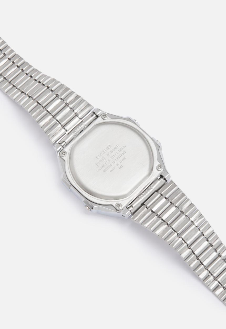 Casio - Digital wrist watch