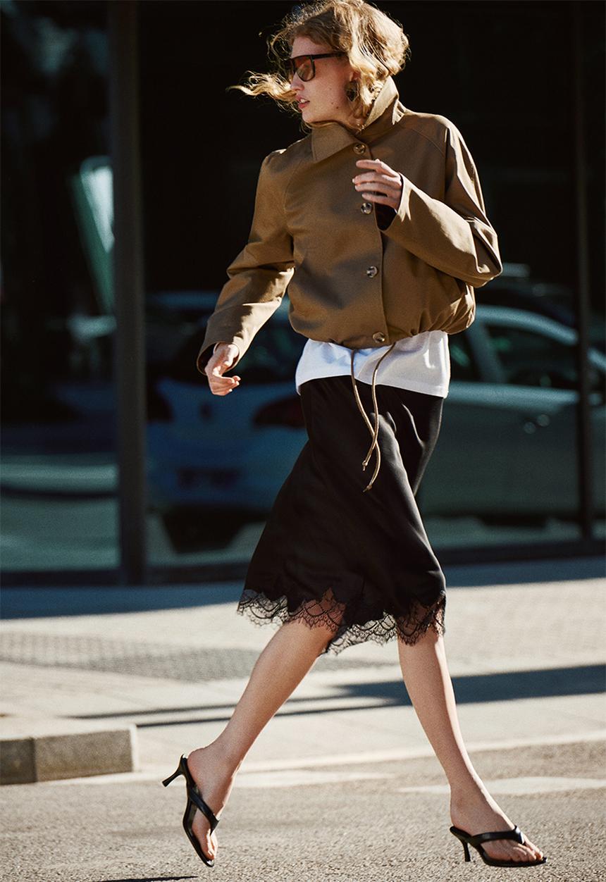 H&M - Lace-trimmed slip skirt - black