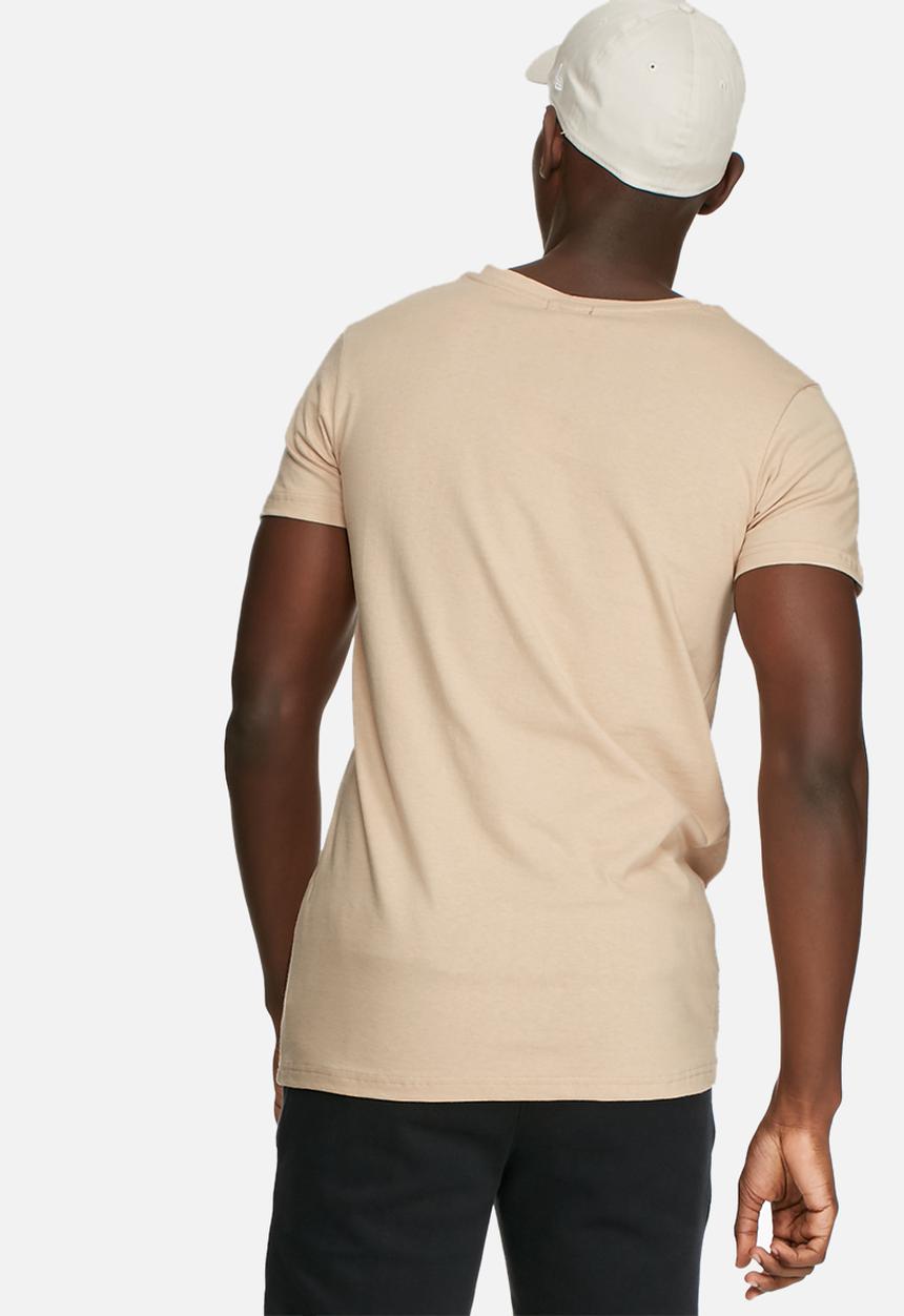 basicthread - Graphic scoop tee