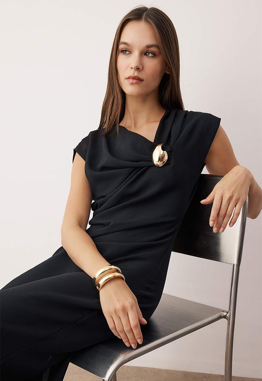 Trendyol - Accessory Detail Midi Dress - Black