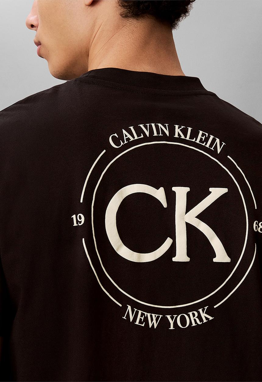 Calvin Klein - 20s april graphic seasonal fashion range - Black
