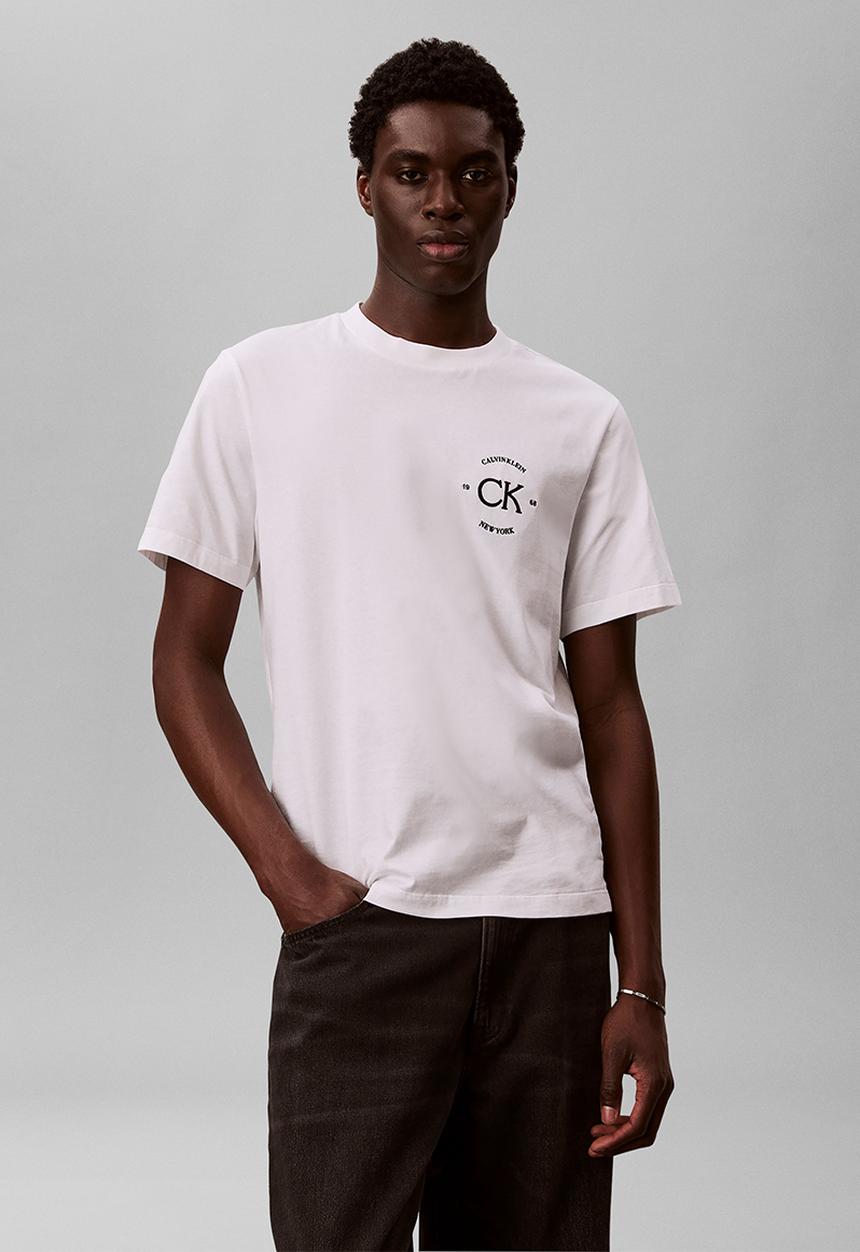 Calvin Klein - 20s april graphic seasonal fashion range - Bright White