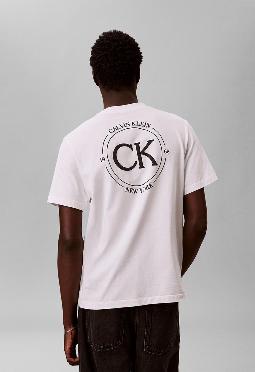 Calvin Klein - 20s april graphic seasonal fashion range - Bright White
