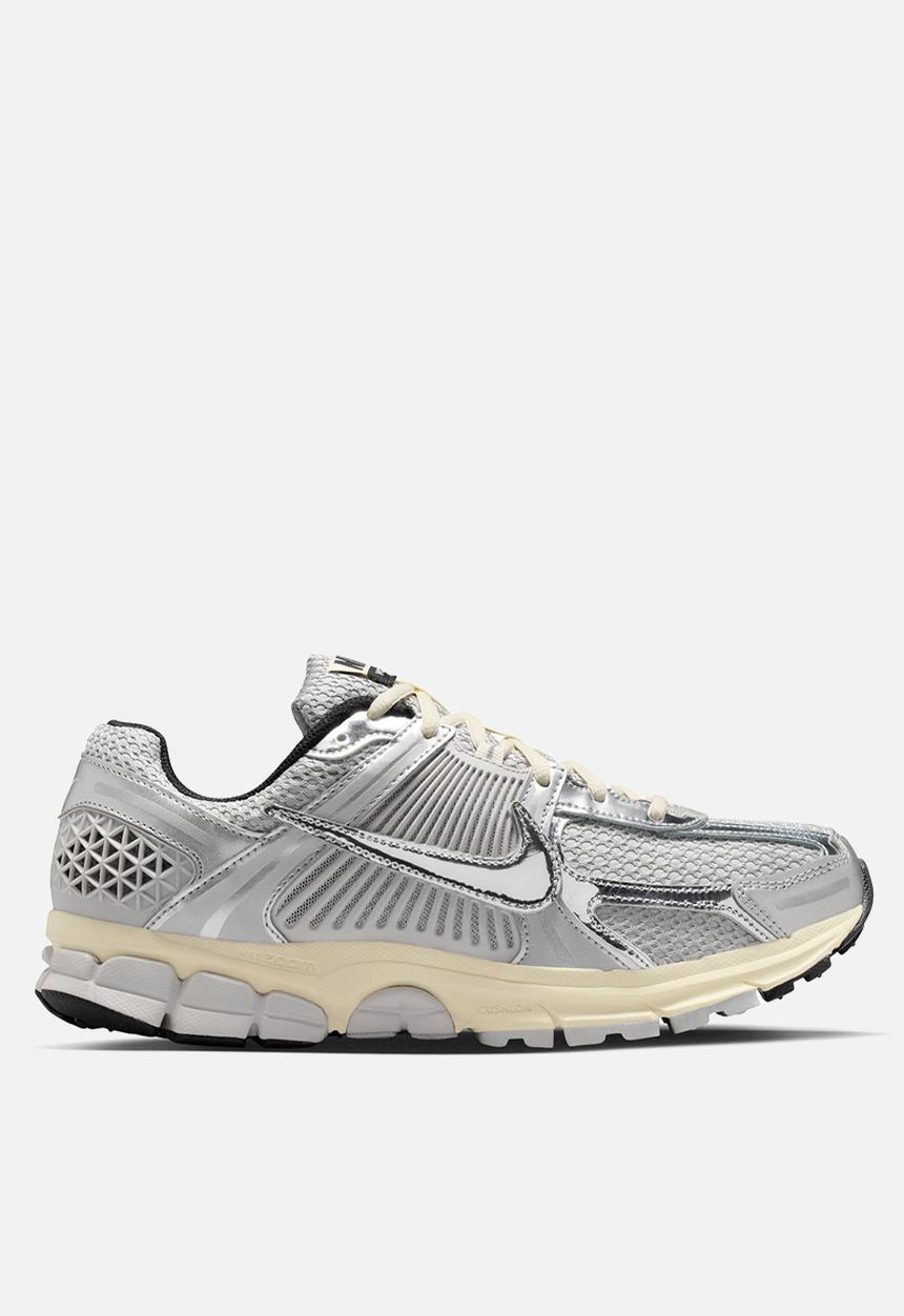 Nike - Nike Zoom Vomero 5