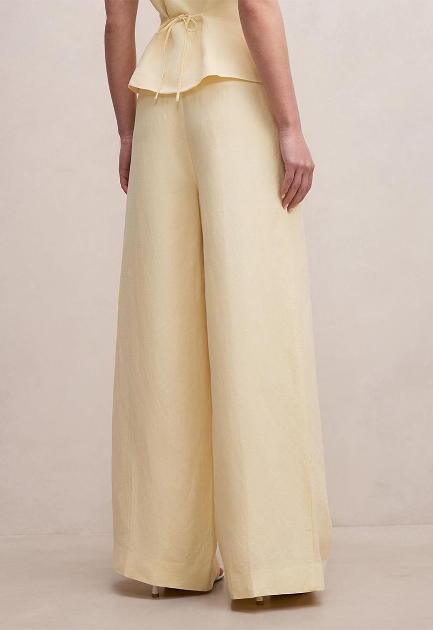 Forever New - Matilda linen blend wide leg pants in butter yellow set