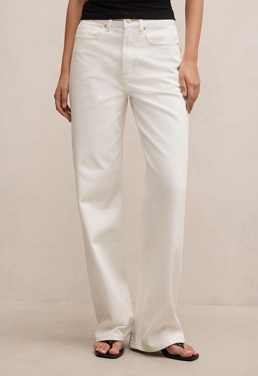 Forever New - Nicki mid-rise straight jeans in off white
