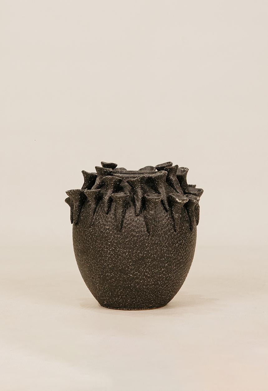 Noha - Kira Vase - Charcoal