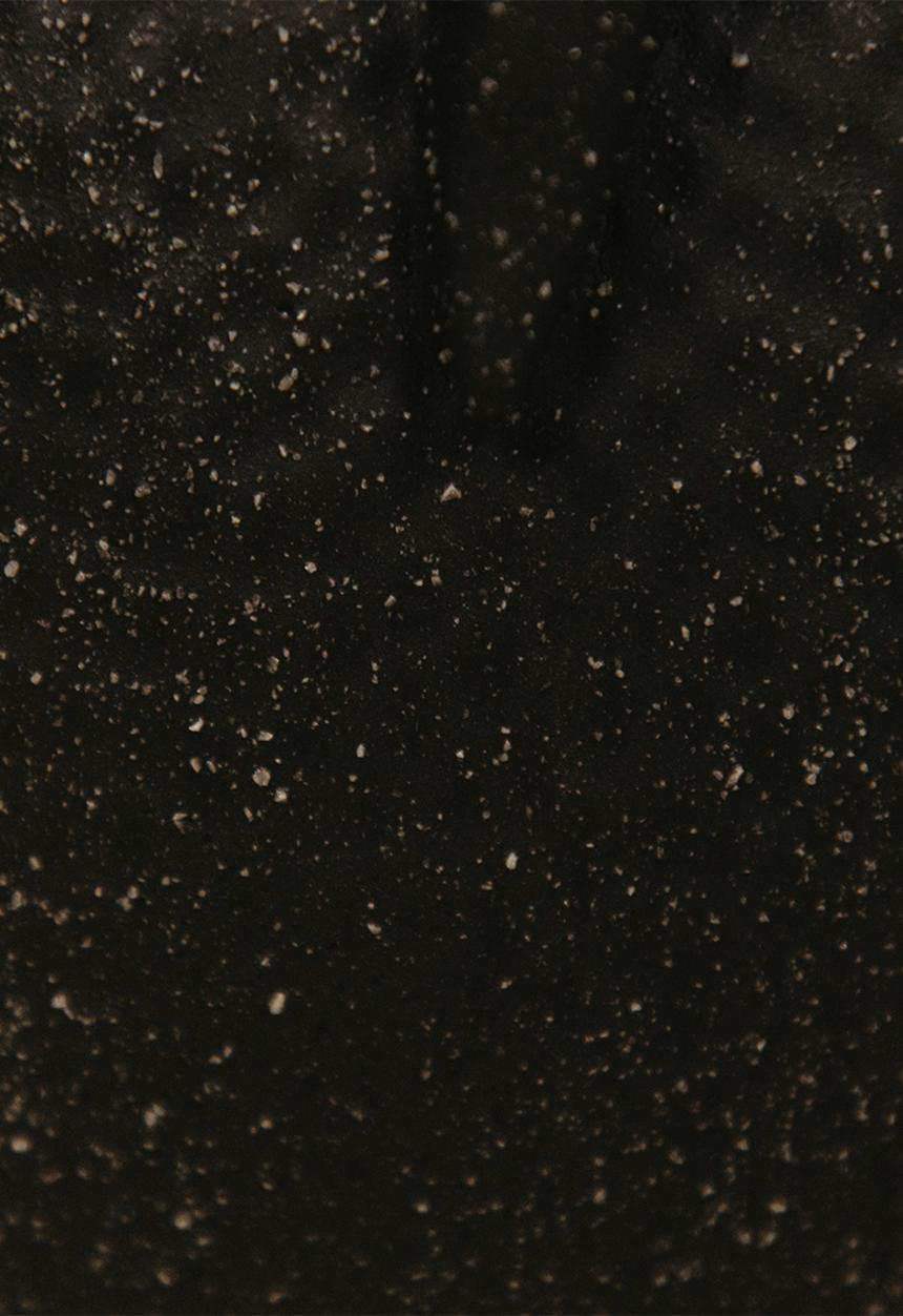 Noha - Kira Vase - Charcoal