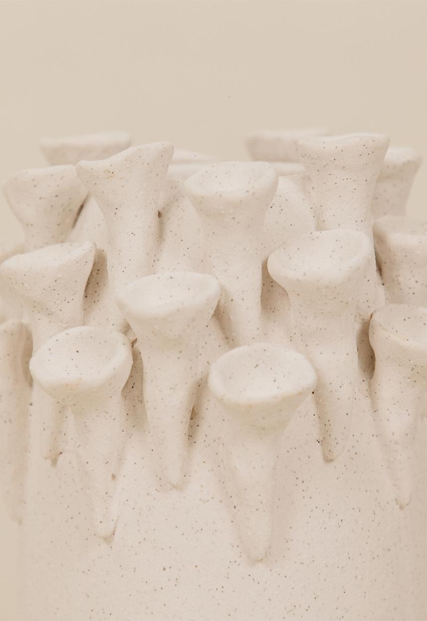 Noha - Kora Vase Small - White