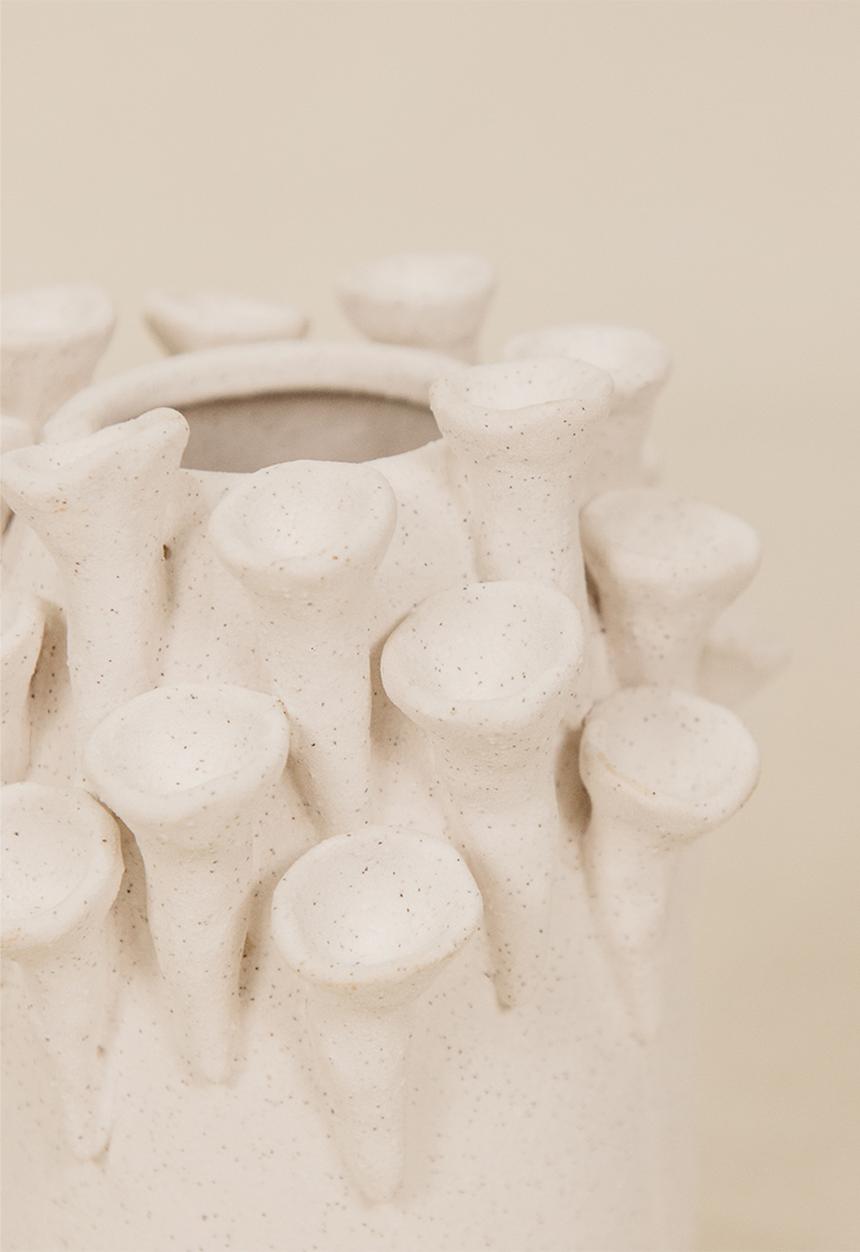Noha - Kora Vase Small - White