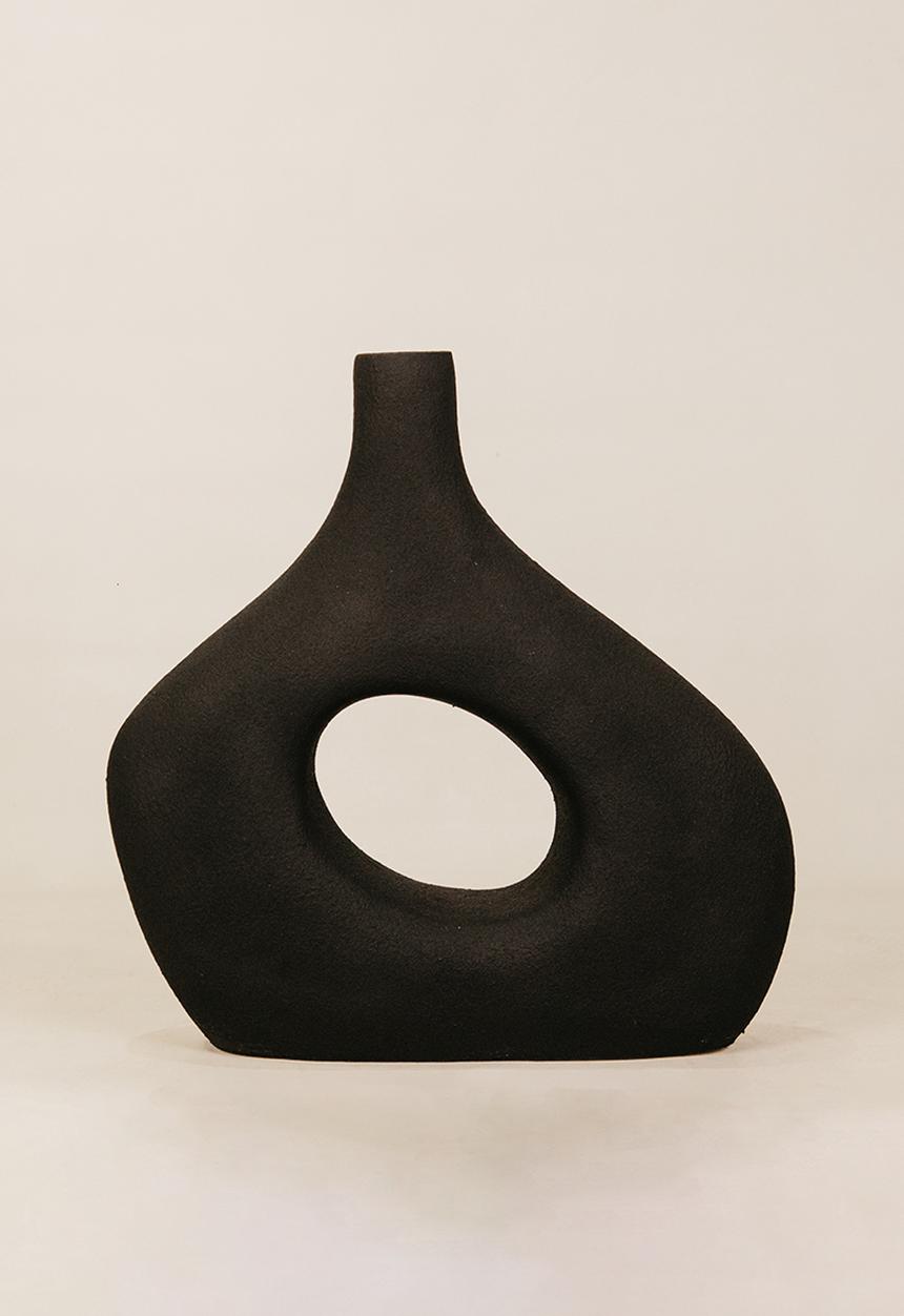 Noha - Meru Vase - Black