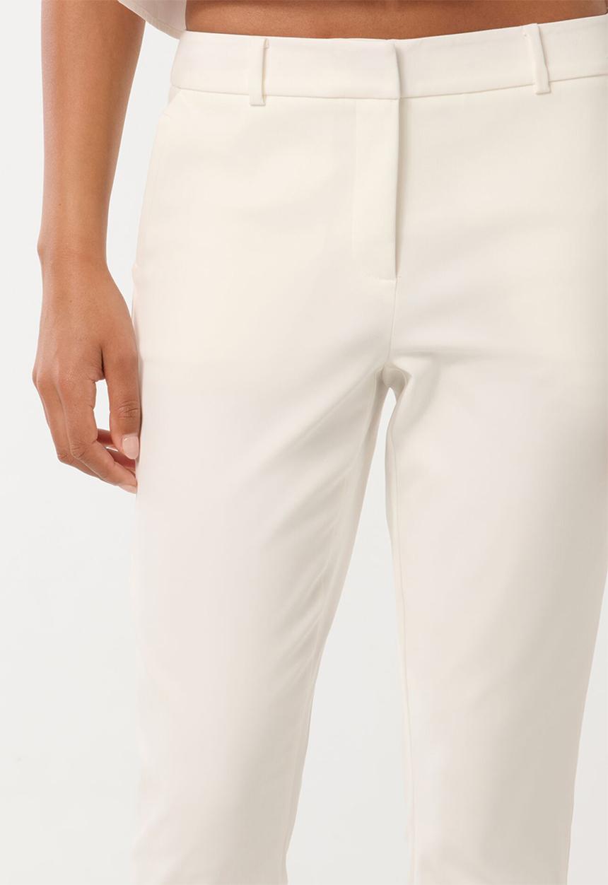 Forever New - Grace 7/8th slim pants in porcelain suit