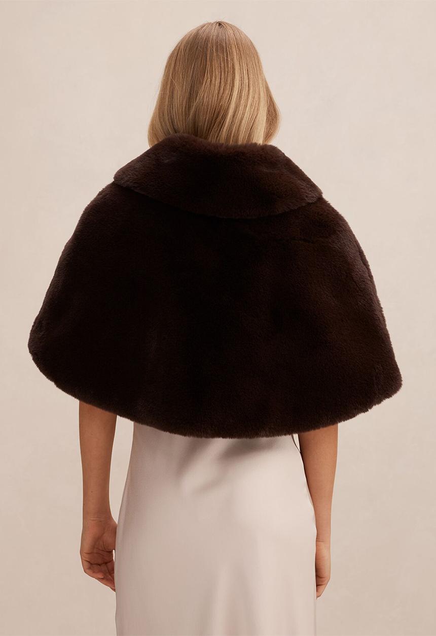 Forever New - Evelyn faux fur wrap in chocolate