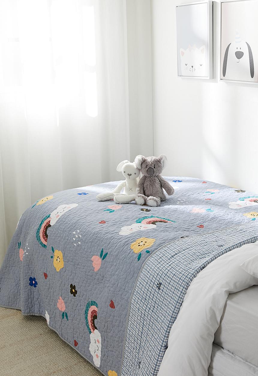 Pop Candy - All-over-print quilted coverlet - grey