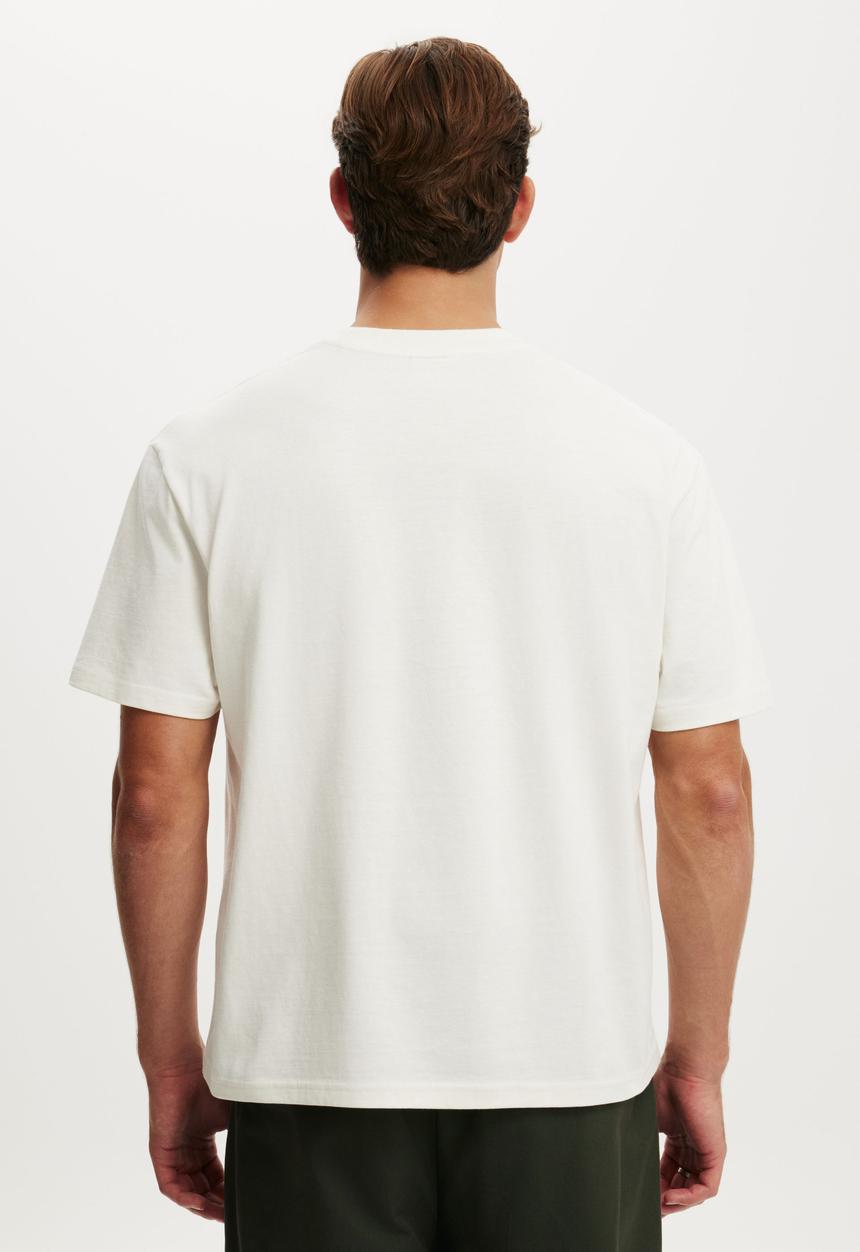 Cotton On - Everyday Fit Graphic T-Shirt-Chalk White / Fairway Fittings