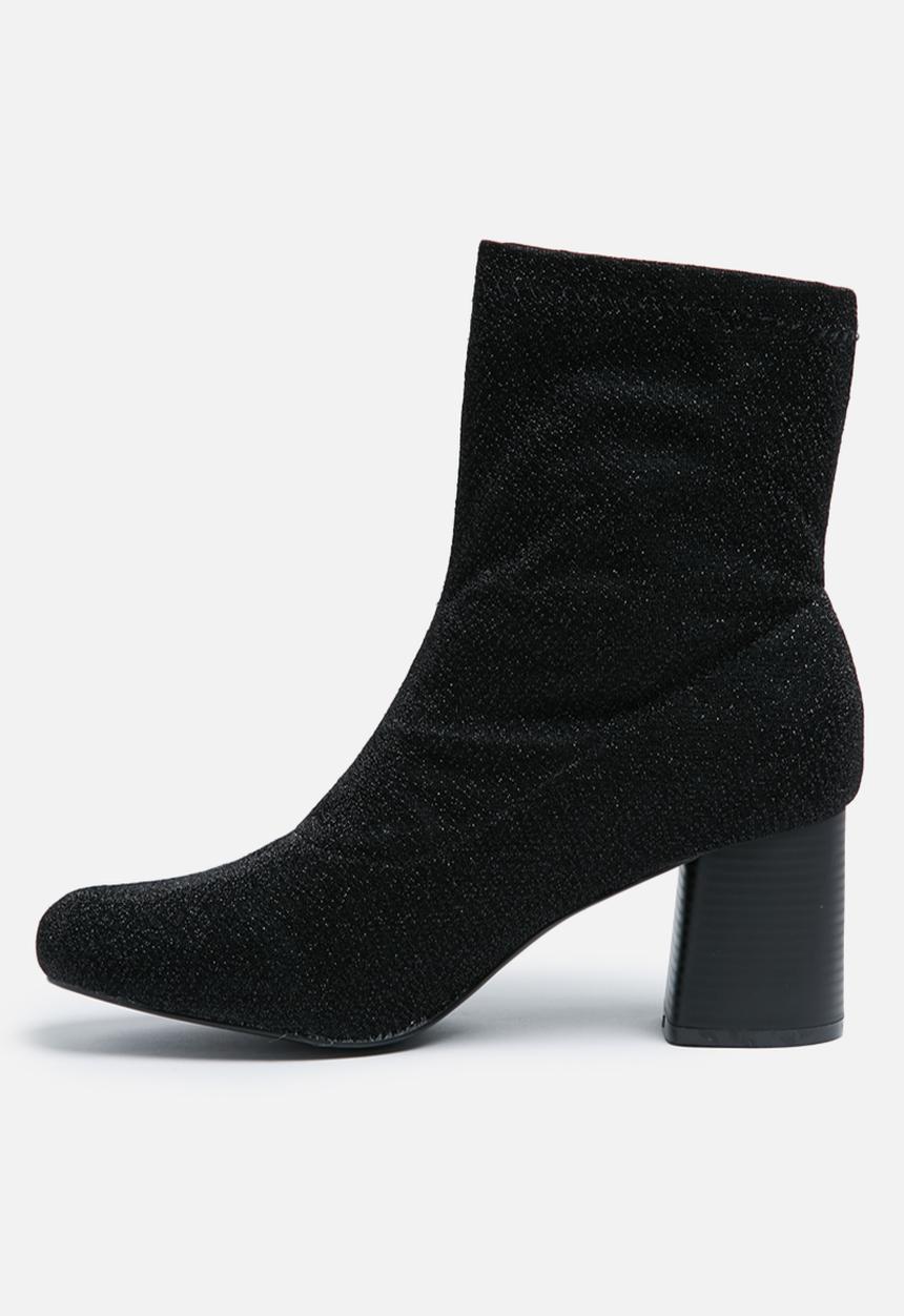 Truffle - Triny - Black
