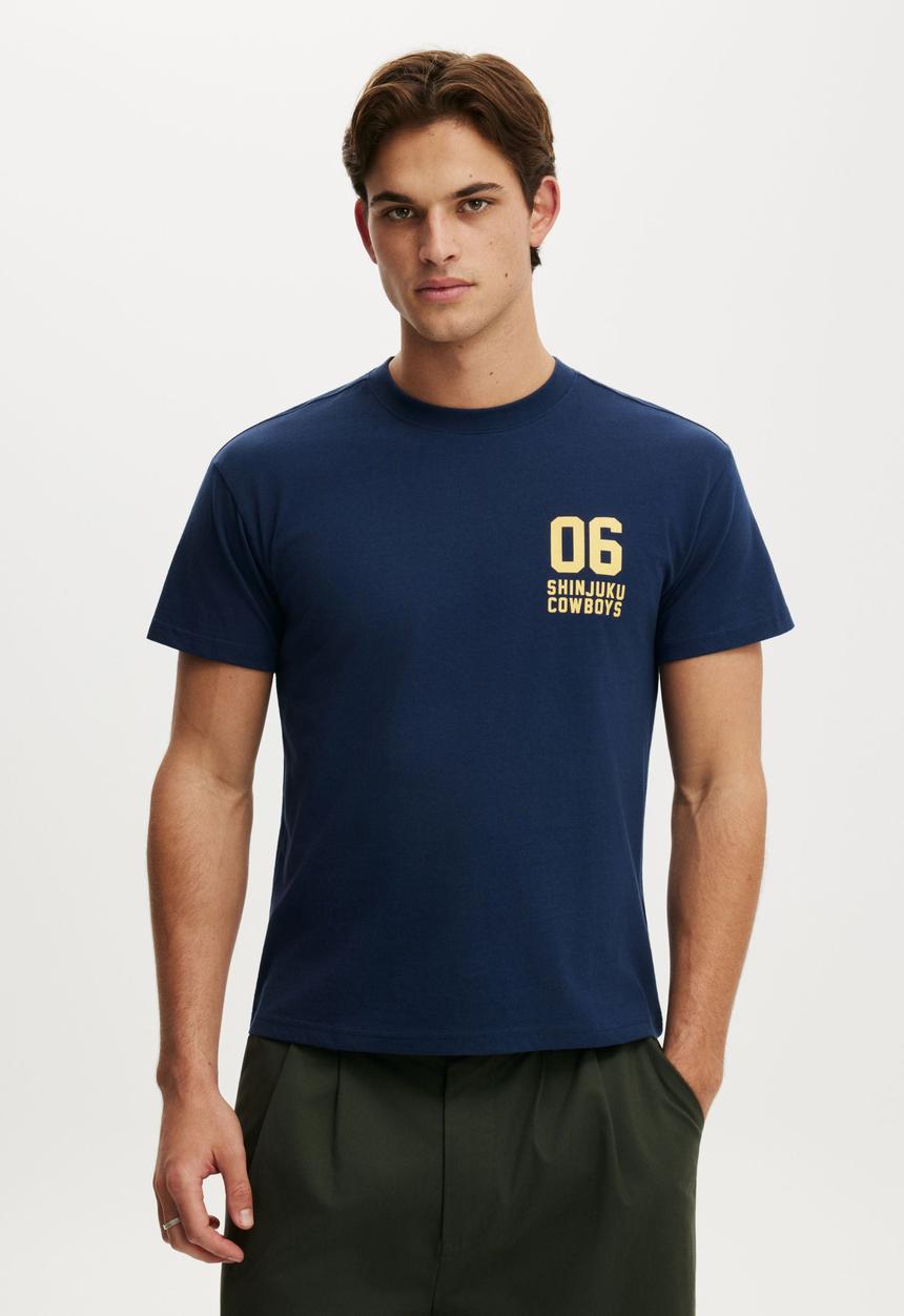 Cotton On - Fitted Graphic T-Shirt-Indigo / Shinjuku