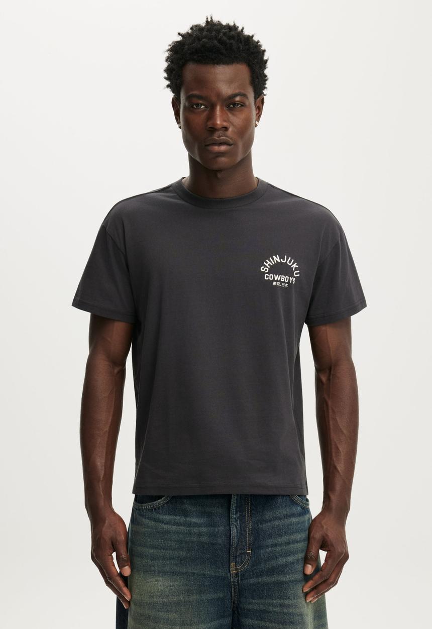 Cotton On - Fitted Graphic T-Shirt-Washed Black / Shinjuku