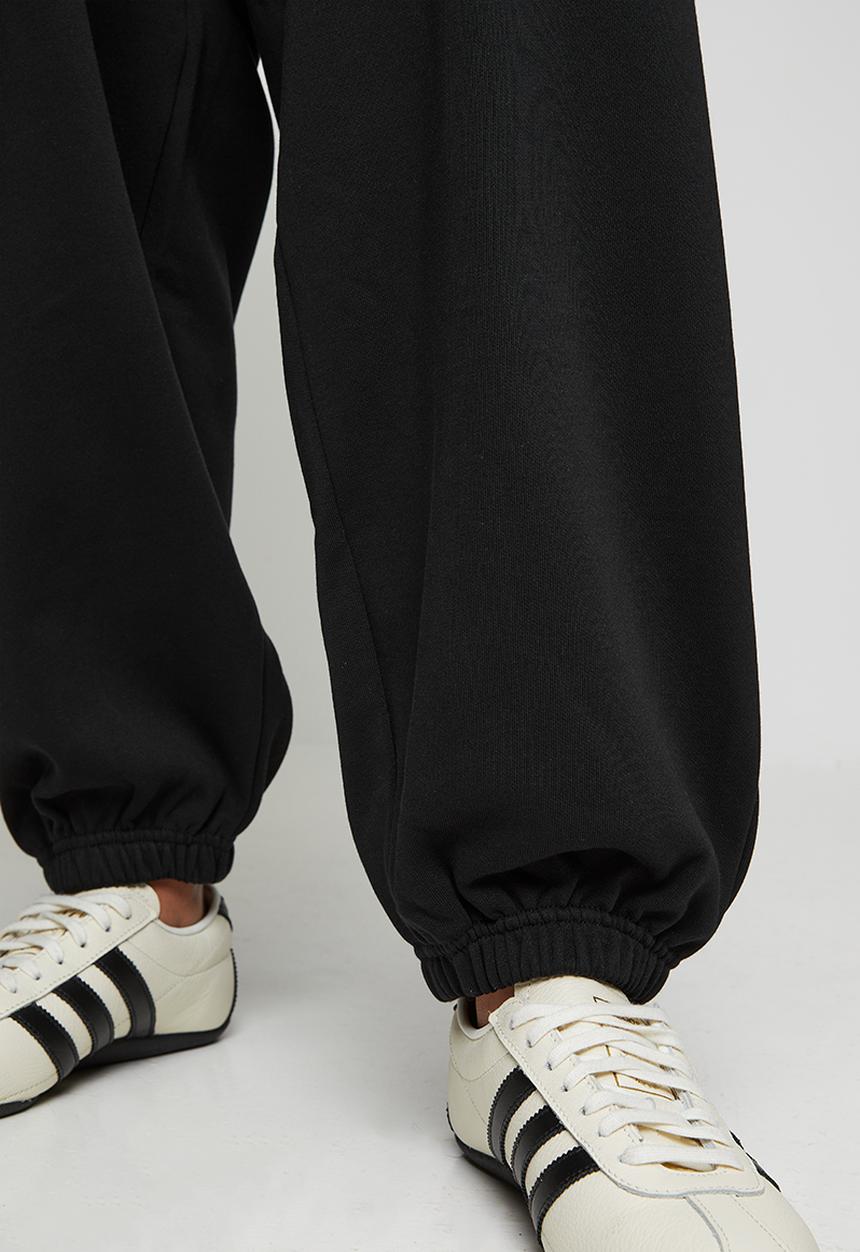 adidas Originals - Plus ess jogger ft w s26 pants - black/white