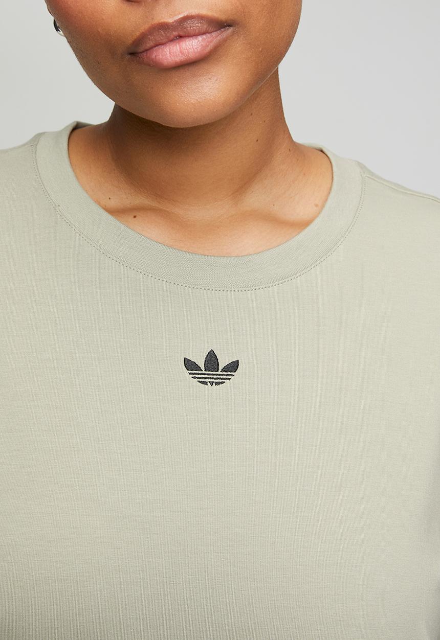 adidas Originals - Plus ess dress w s26 - feather grey/tonal