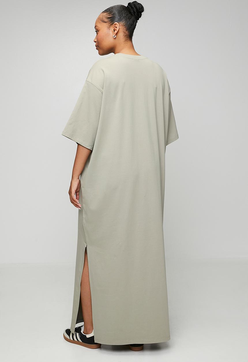 adidas Originals - Plus ess dress w s26 - feather grey/tonal